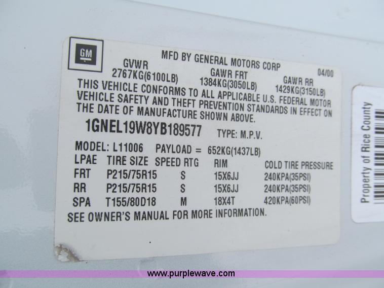 image for item G9532 2000 Chevrolet Astro van