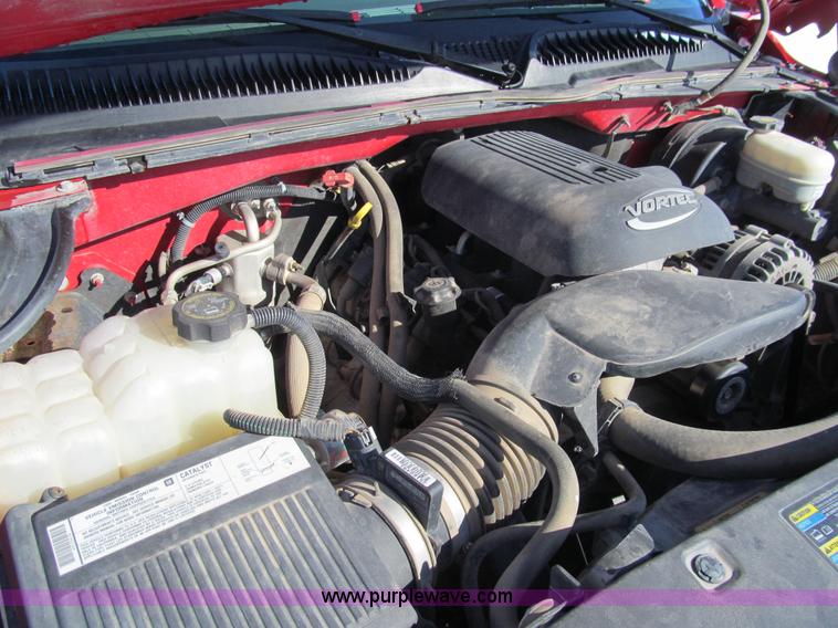 image for item G9534 2005 GMC Sierra 1500 Ext. Cab Z71 pickup truck