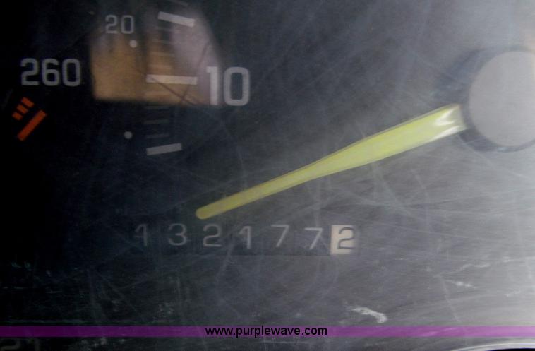 image for item G9586 1992 Chevrolet 2500 utility truck