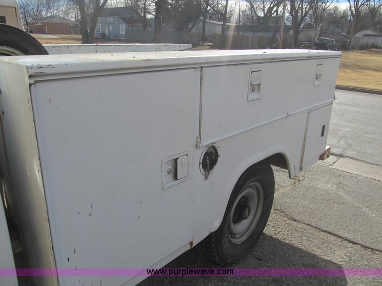 image for item G9586 1992 Chevrolet 2500 utility truck