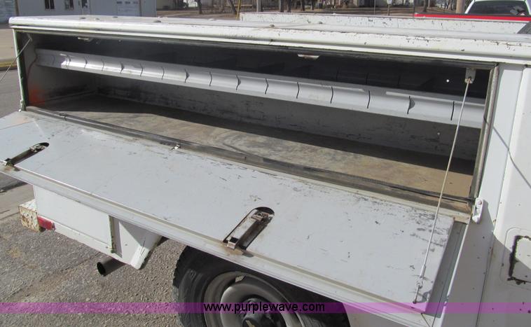 image for item G9586 1992 Chevrolet 2500 utility truck