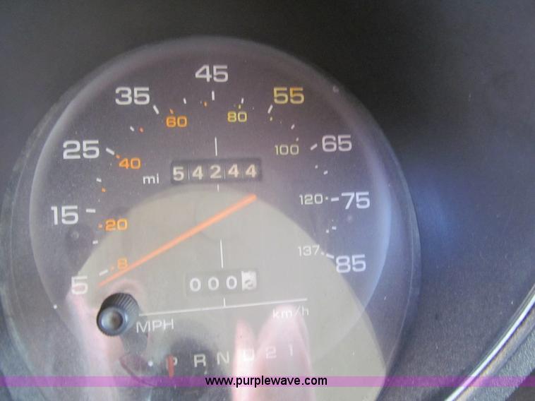 image for item G9588 1983 Dodge B350 transit vehicle