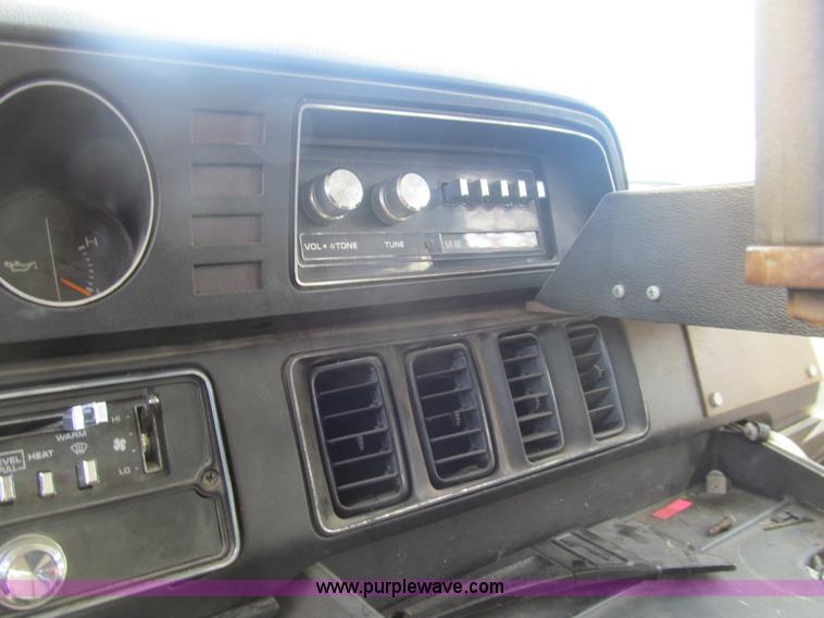 image for item G9588 1983 Dodge B350 transit vehicle