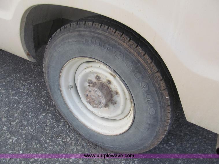 image for item G9588 1983 Dodge B350 transit vehicle