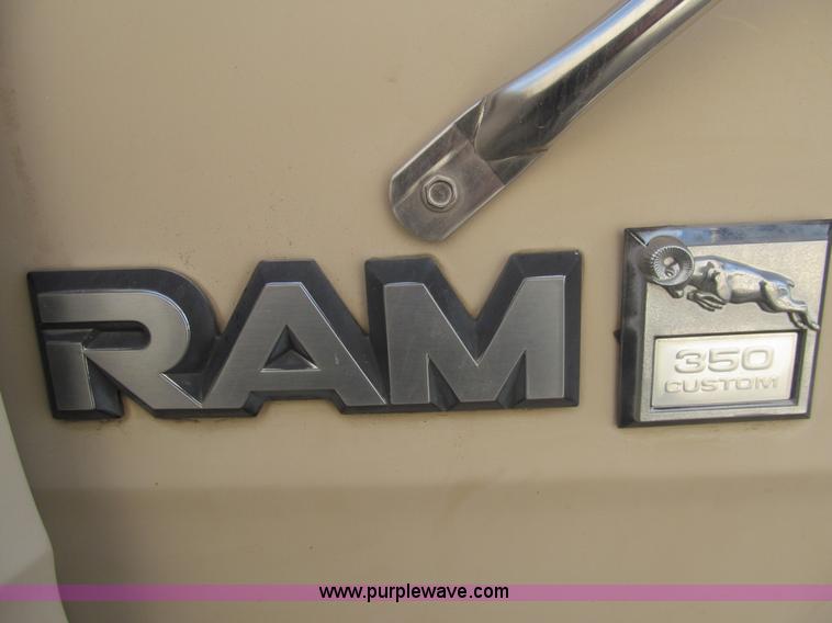 image for item G9588 1983 Dodge B350 transit vehicle