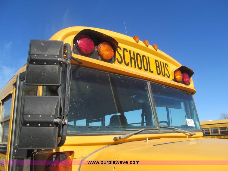 image for item G9590 1997 Ford B800 Blue Bird school bus
