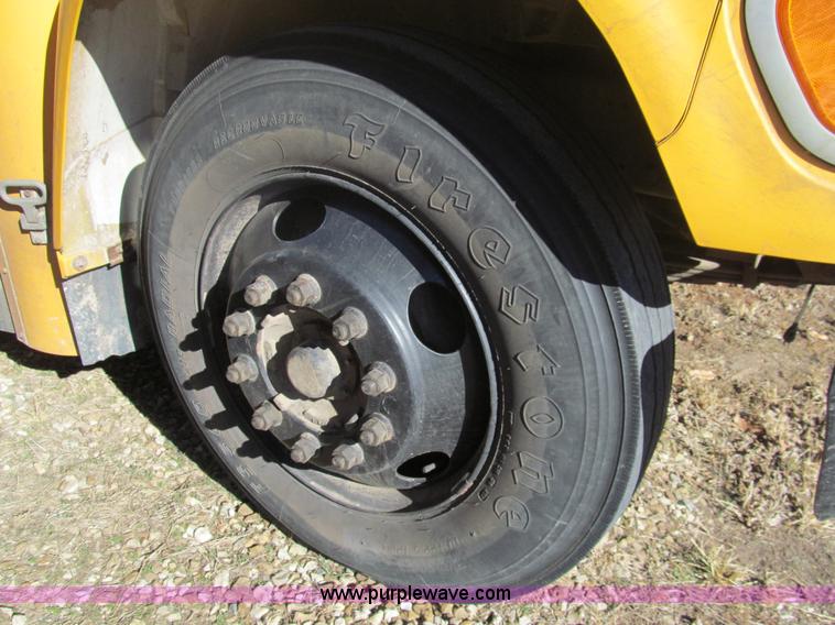 image for item G9590 1997 Ford B800 Blue Bird school bus