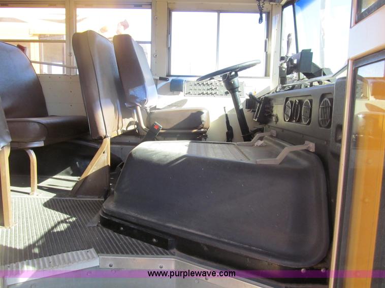 image for item G9591 1992 Blue Bird TC2000 school bus