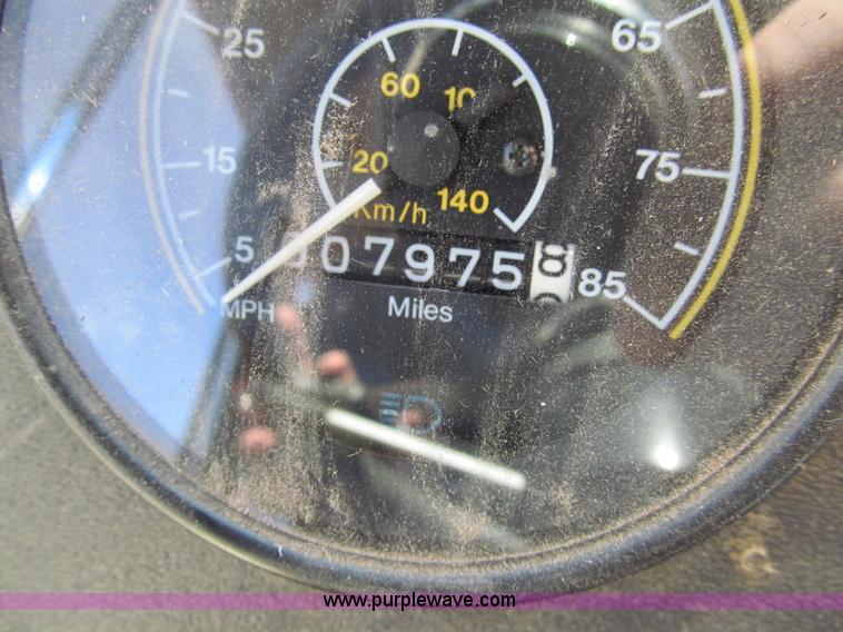 image for item G9591 1992 Blue Bird TC2000 school bus