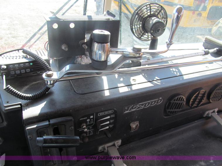 image for item G9591 1992 Blue Bird TC2000 school bus