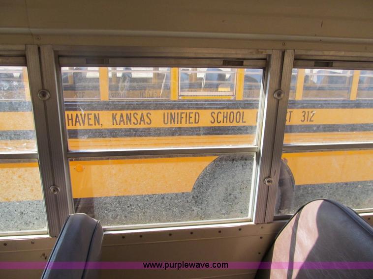 image for item G9591 1992 Blue Bird TC2000 school bus