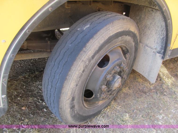 image for item G9591 1992 Blue Bird TC2000 school bus