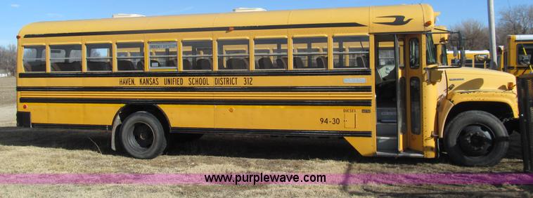 image for item G9592 1994 Chevrolet B7 school bus