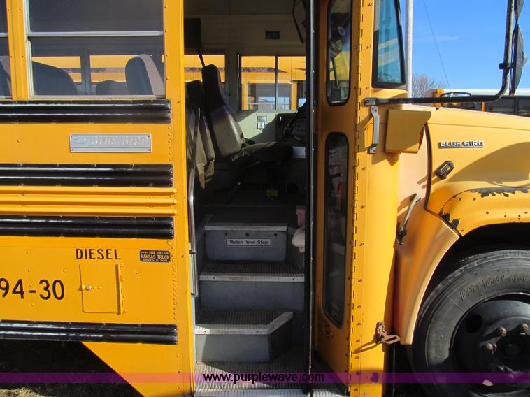 image for item G9592 1994 Chevrolet B7 school bus