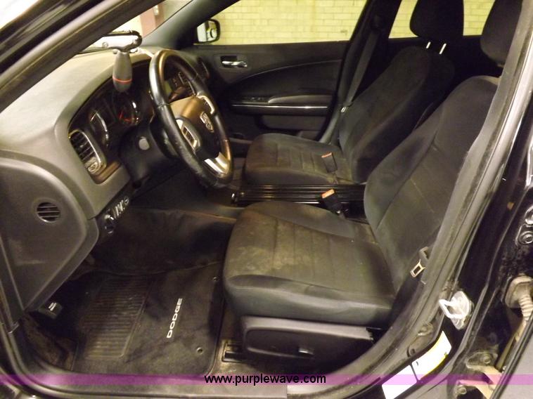 image for item I9177 2011 Dodge Charger Police