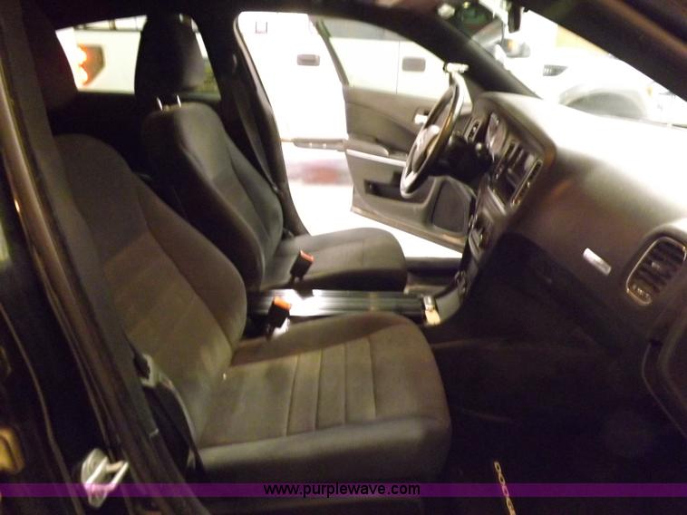 image for item I9177 2011 Dodge Charger Police