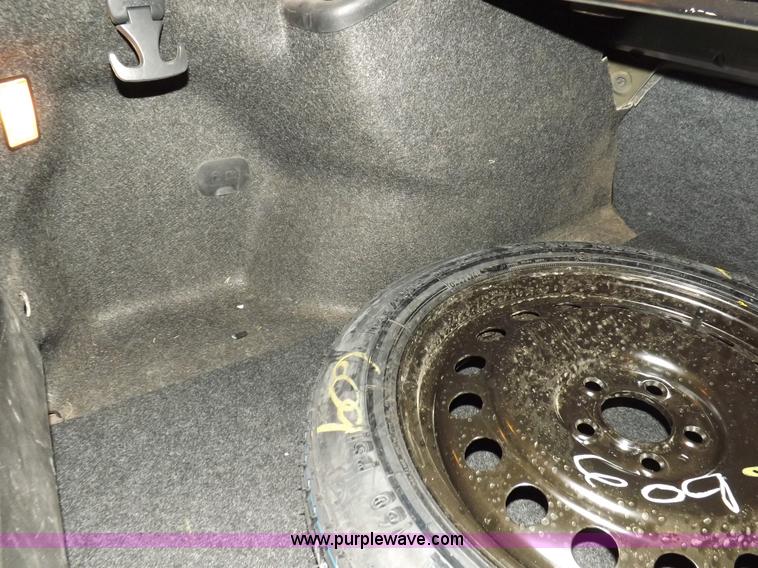 image for item I9177 2011 Dodge Charger Police