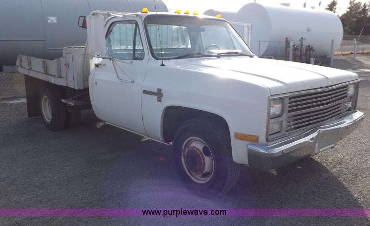 image for item I9193 1988 Chevrolet Custom Deluxe R30 flatbed truck