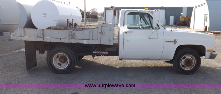 image for item I9193 1988 Chevrolet Custom Deluxe R30 flatbed truck