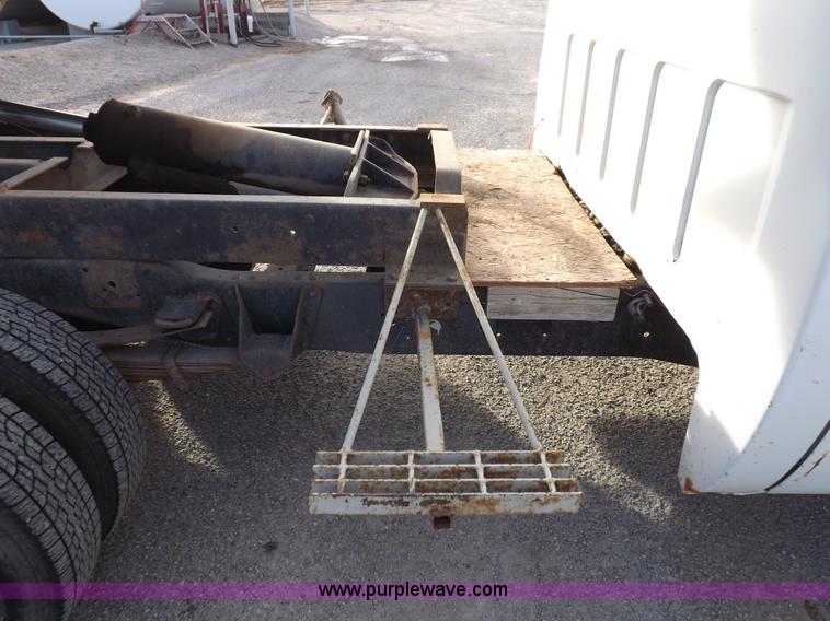 image for item I9193 1988 Chevrolet Custom Deluxe R30 flatbed truck