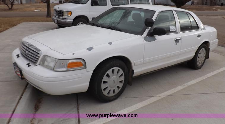 image for item I9204 2006 Ford Crown Victoria Police Interceptor