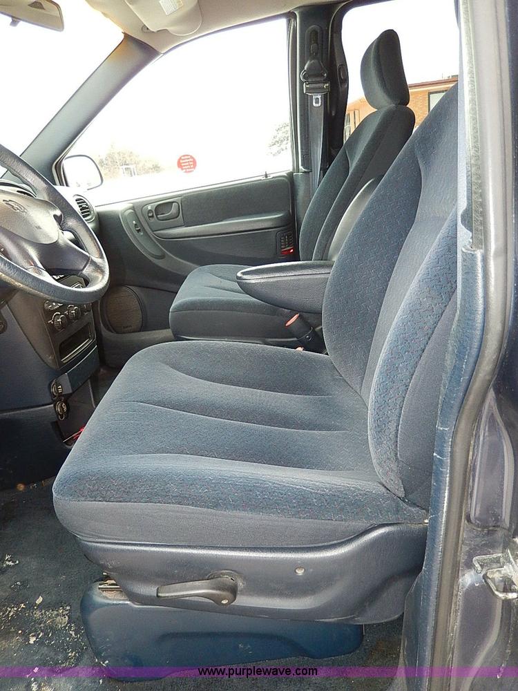 image for item I9409 2001 Dodge Grand Caravan Sport van