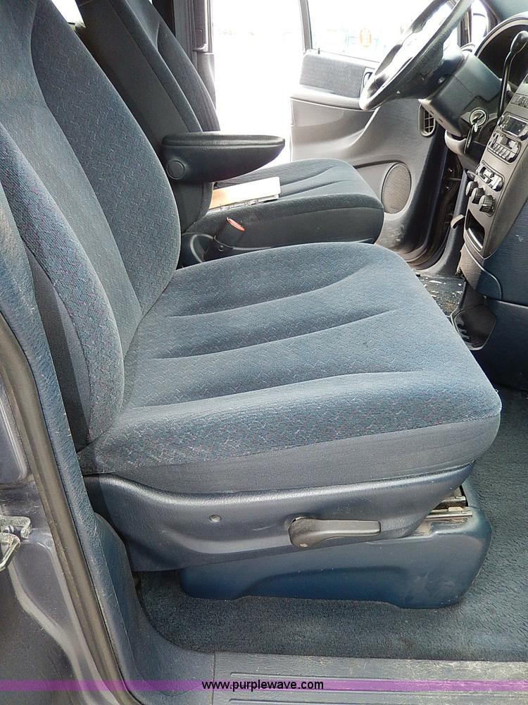 image for item I9409 2001 Dodge Grand Caravan Sport van