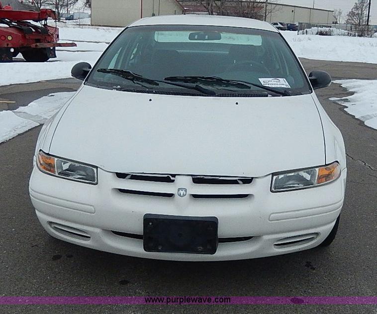 image for item I9429 2000 Dodge Stratus SE