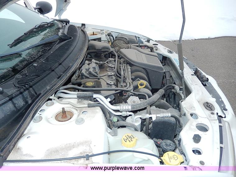 image for item I9429 2000 Dodge Stratus SE