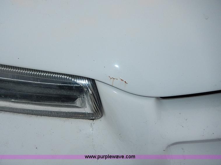 image for item I9429 2000 Dodge Stratus SE