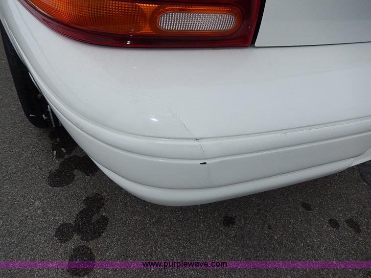 image for item I9429 2000 Dodge Stratus SE