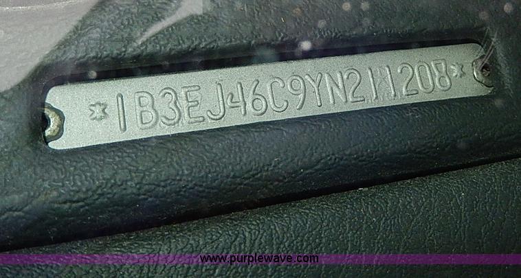 image for item I9429 2000 Dodge Stratus SE