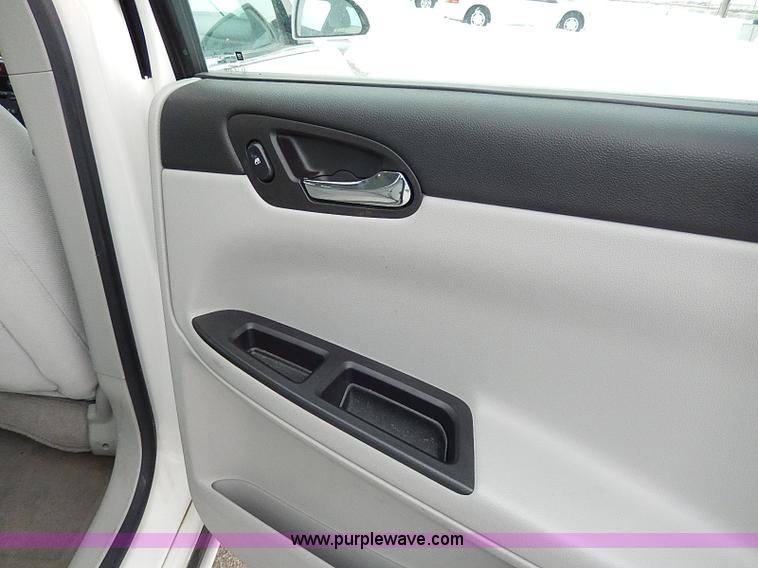 image for item I9430 2008 Chevrolet Impala LS
