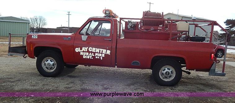 image for item I9437 1980 Chevrolet C20 Custom Deluxe fire truck