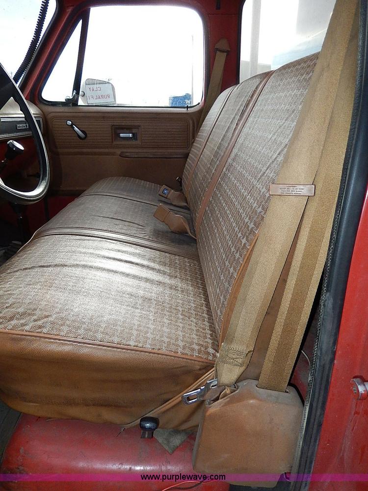 image for item I9437 1980 Chevrolet C20 Custom Deluxe fire truck