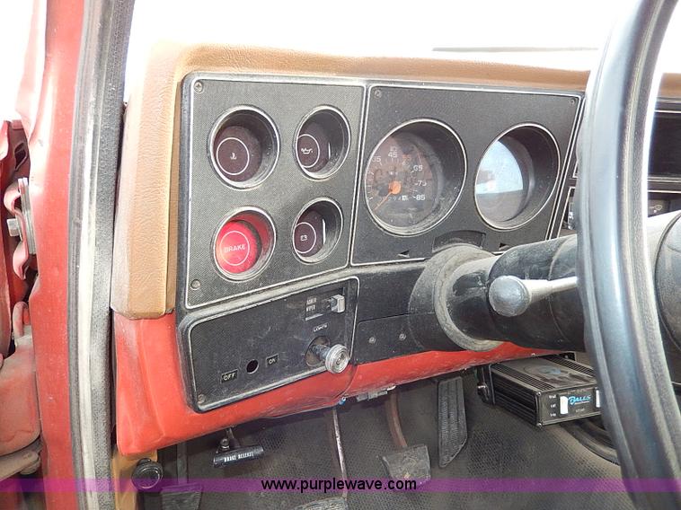 image for item I9437 1980 Chevrolet C20 Custom Deluxe fire truck