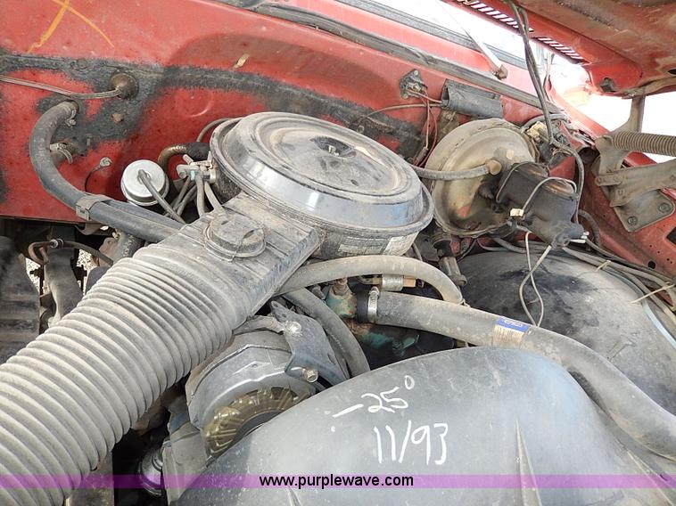 image for item I9437 1980 Chevrolet C20 Custom Deluxe fire truck