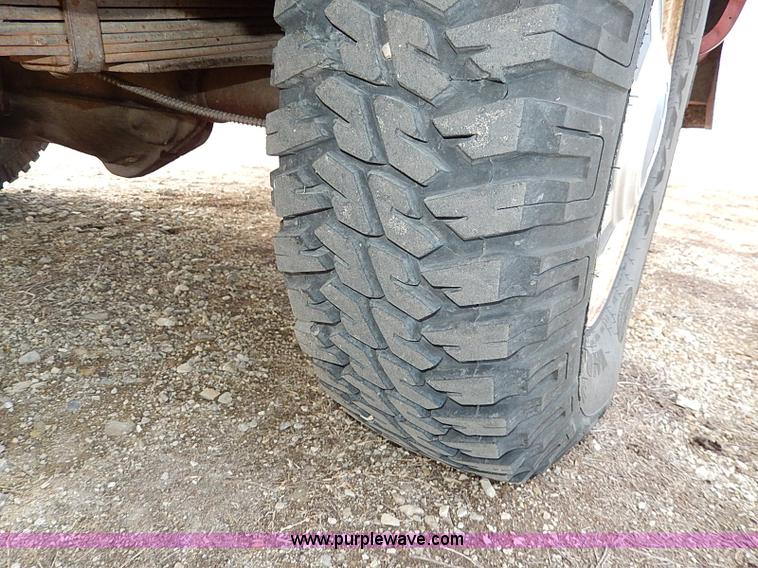 image for item I9437 1980 Chevrolet C20 Custom Deluxe fire truck