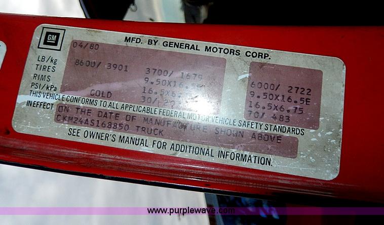 image for item I9437 1980 Chevrolet C20 Custom Deluxe fire truck