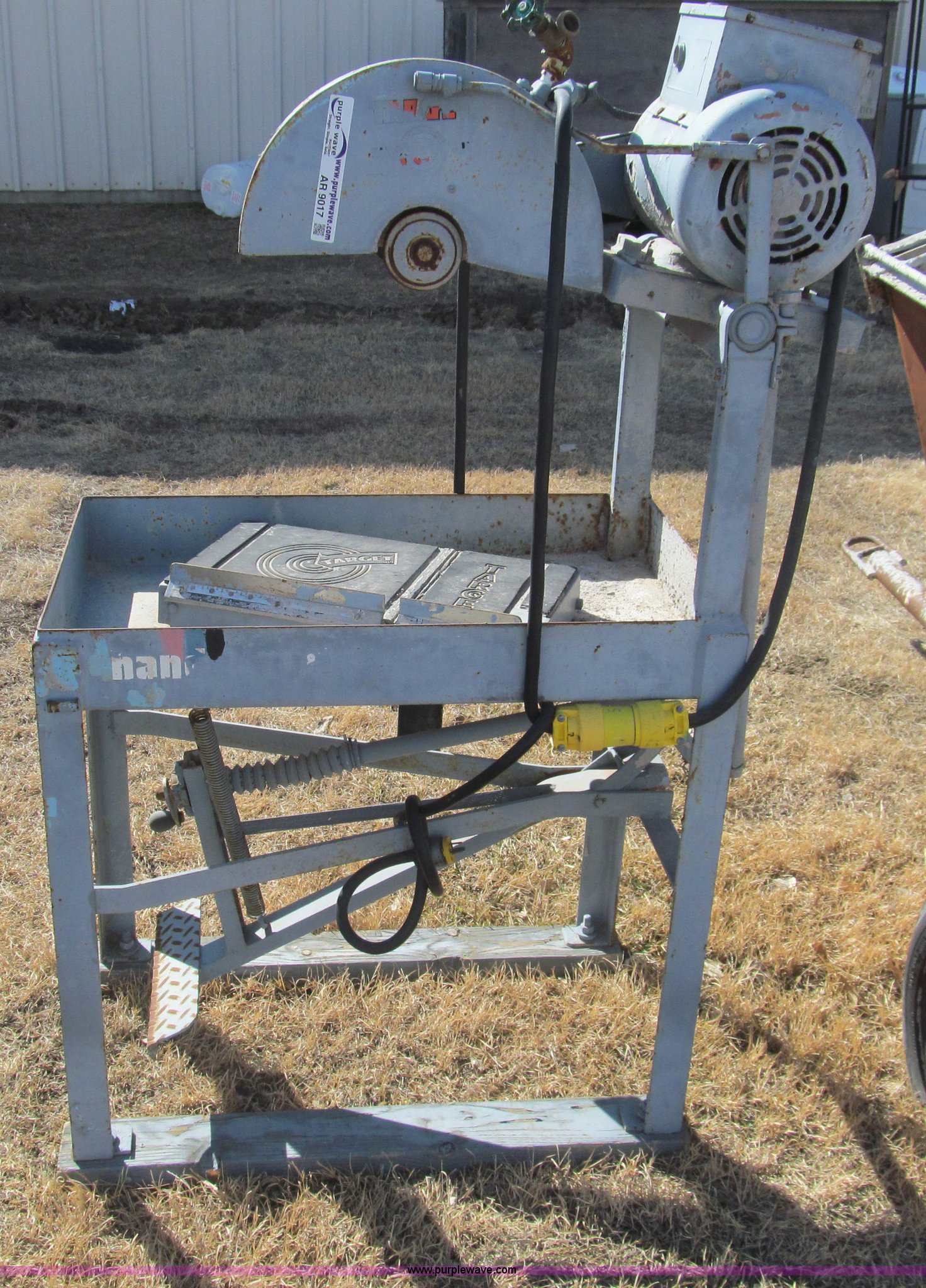 Target L4HM317612N masonry saw in Hutchinson, KS Item AR9017 sold