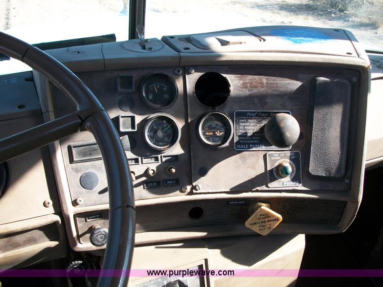 image for item C1769 1983 Mack DM4 truck cab and chassis