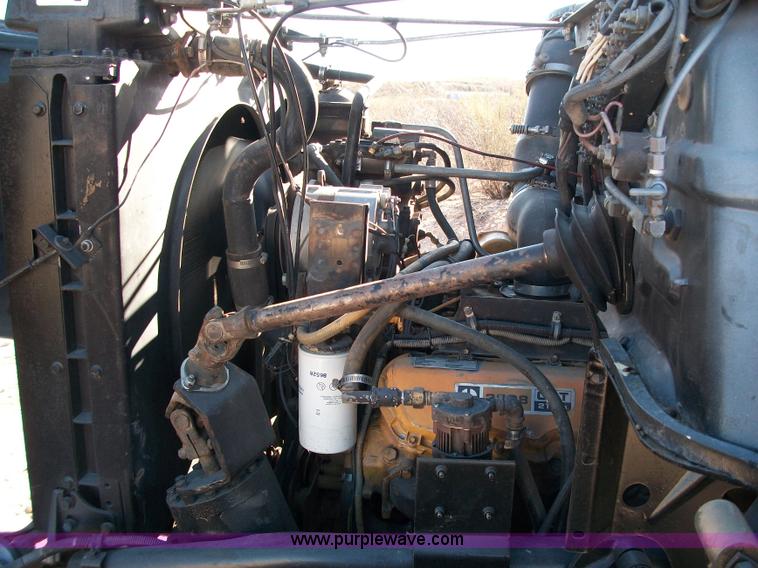 image for item C1769 1983 Mack DM4 truck cab and chassis