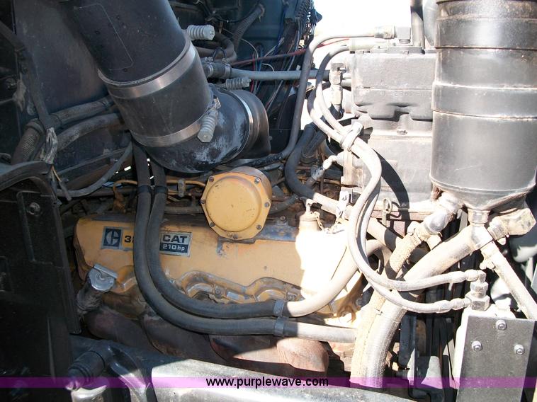 image for item C1769 1983 Mack DM4 truck cab and chassis