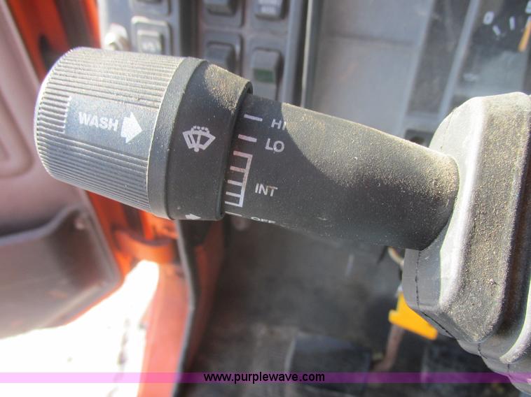 image for item E5277 1999 International 2554 dump truck