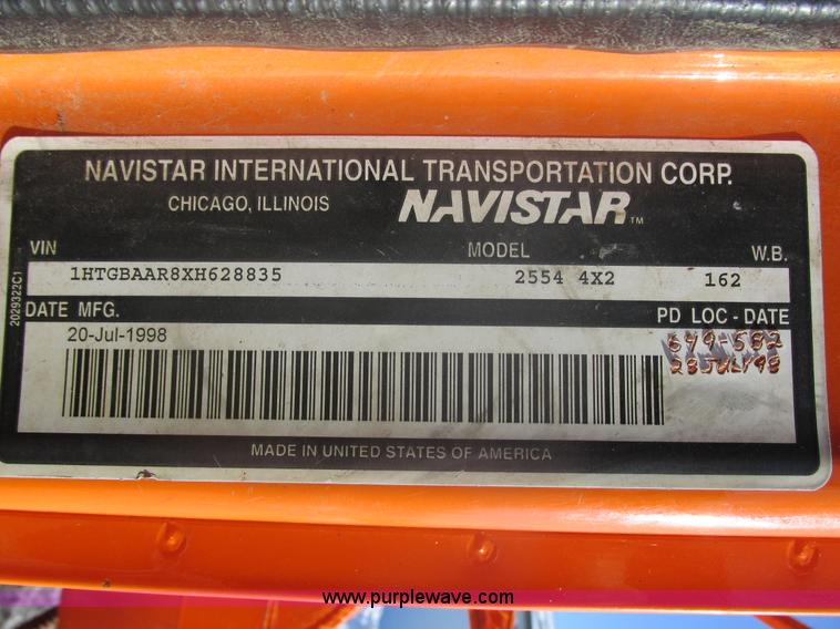 image for item E5277 1999 International 2554 dump truck