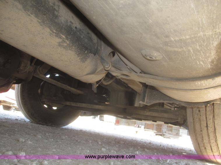 image for item F7259 2001 Freightliner Century Class ST120 semi truck