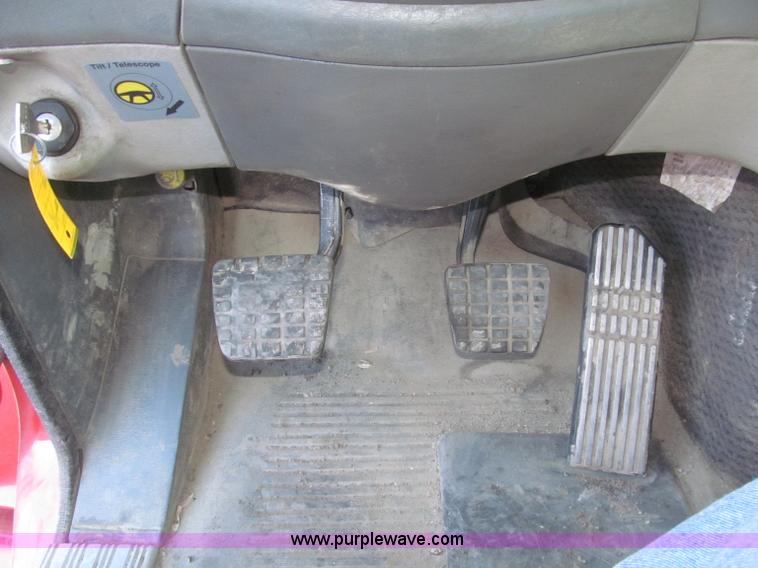 image for item F7260 2001 Freightliner Century Class ST120 semi truck