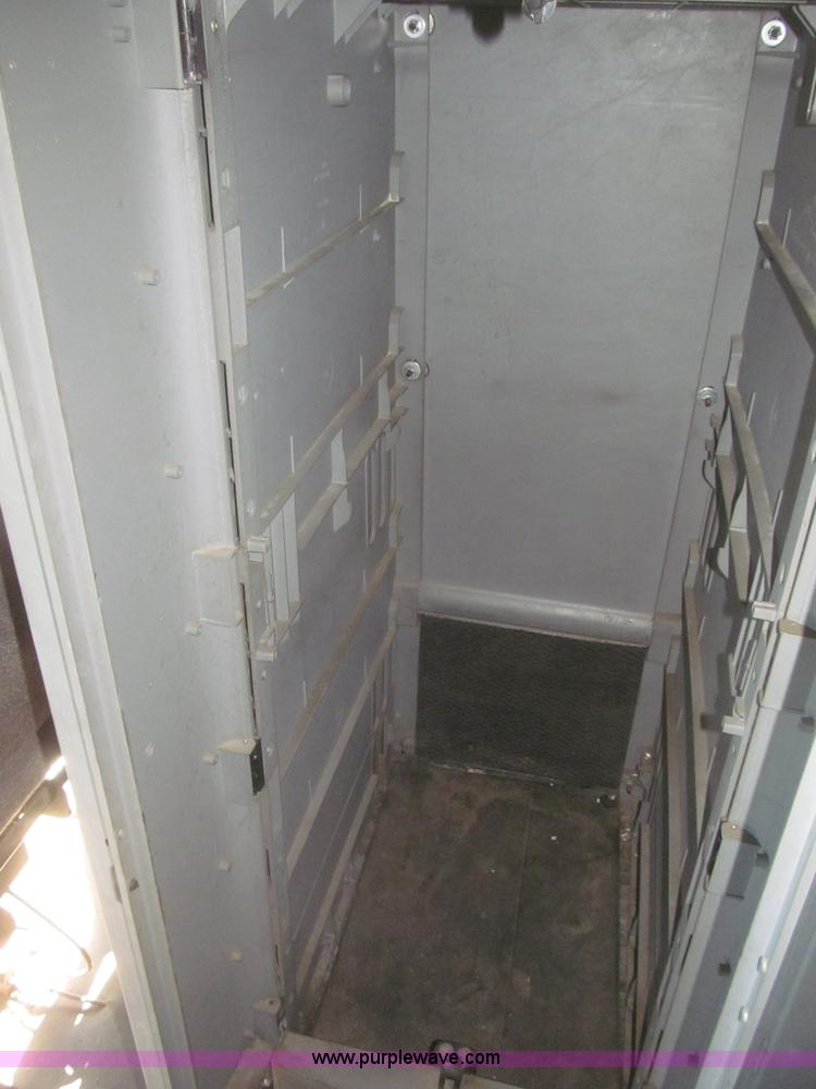 image for item F7260 2001 Freightliner Century Class ST120 semi truck