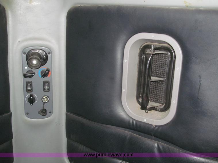 image for item F7260 2001 Freightliner Century Class ST120 semi truck