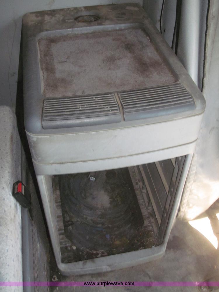 image for item F7260 2001 Freightliner Century Class ST120 semi truck